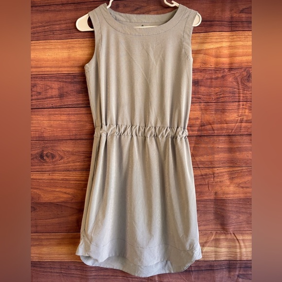 Athleta Dresses & Skirts - Athleta Pinstripe Sleeveless Elastic Waist Mini Dress Blue White Size 2
